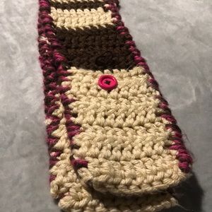 Scarf- chunky, with pocket